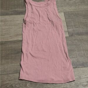 Women’s sleeveless Top